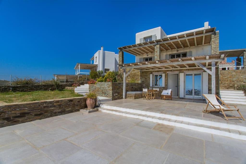 Photo of Others in Gavrio