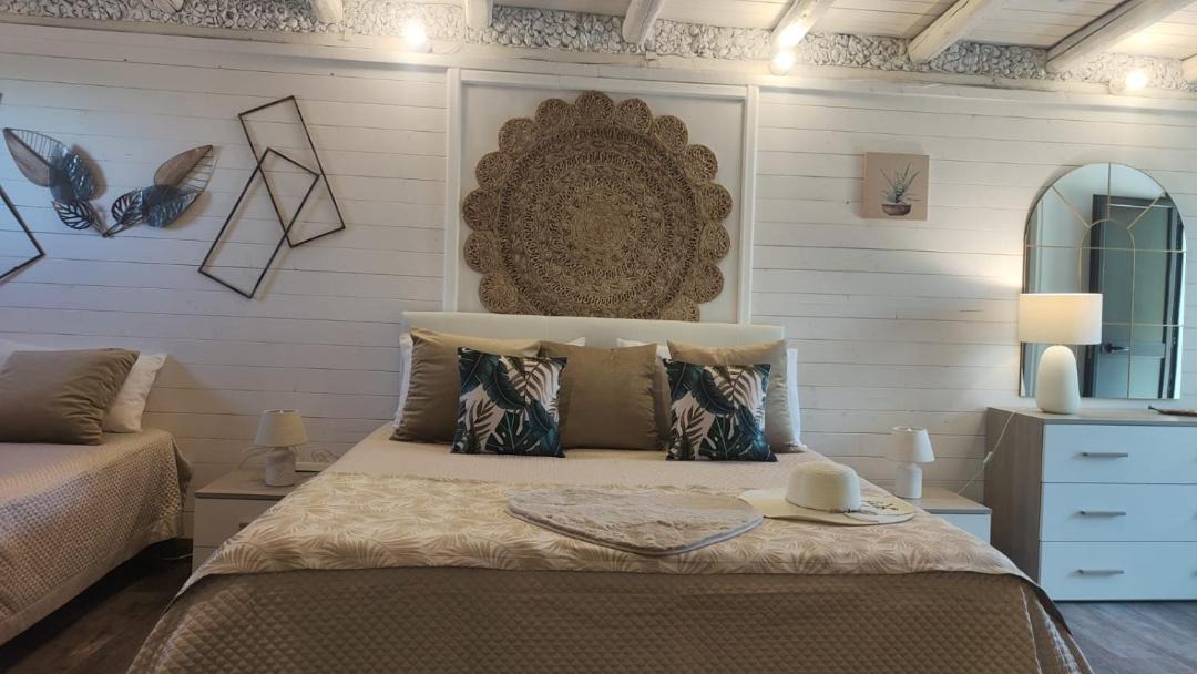 Photo of Others in Paterno