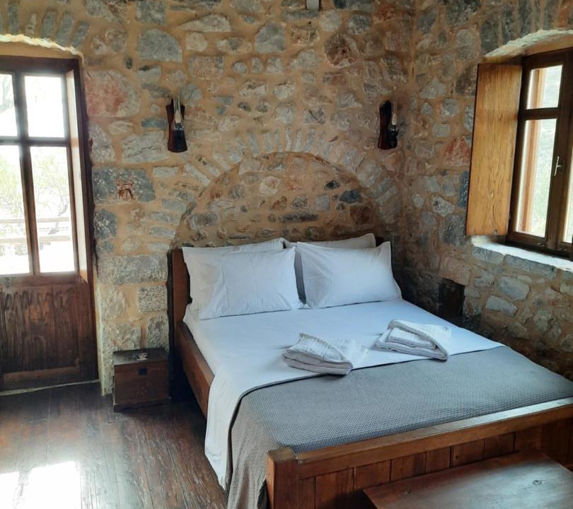 Photo of Bedroom in East Mani