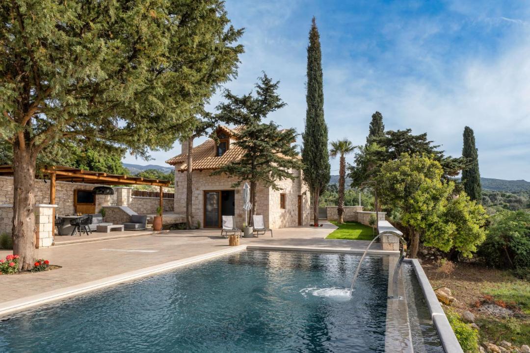 Photo of Outdoor in Margarites