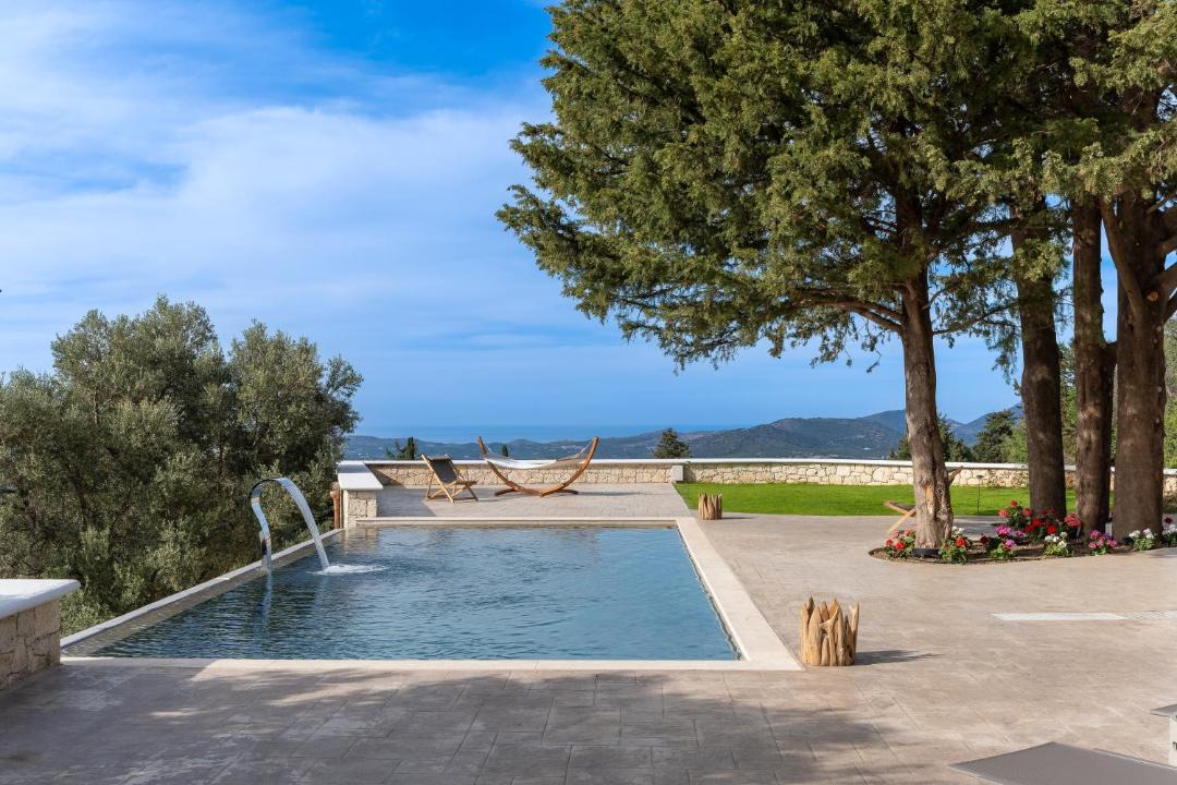 Photo of Outdoor in Margarites