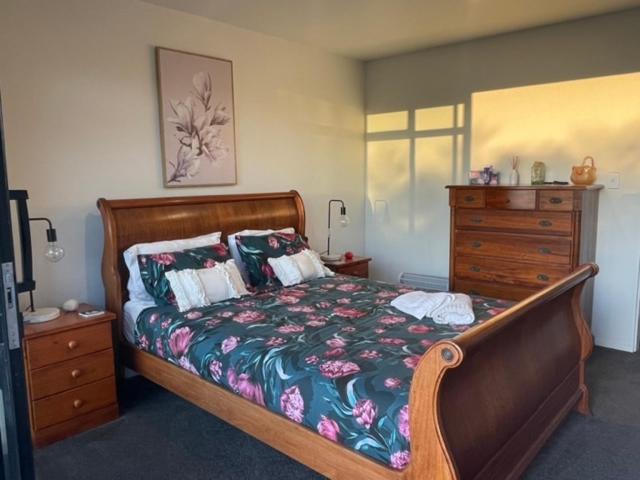 Photo of Bedroom in Waikawa Bay