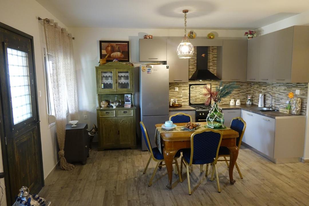 Photo of Others in Nees Pagases