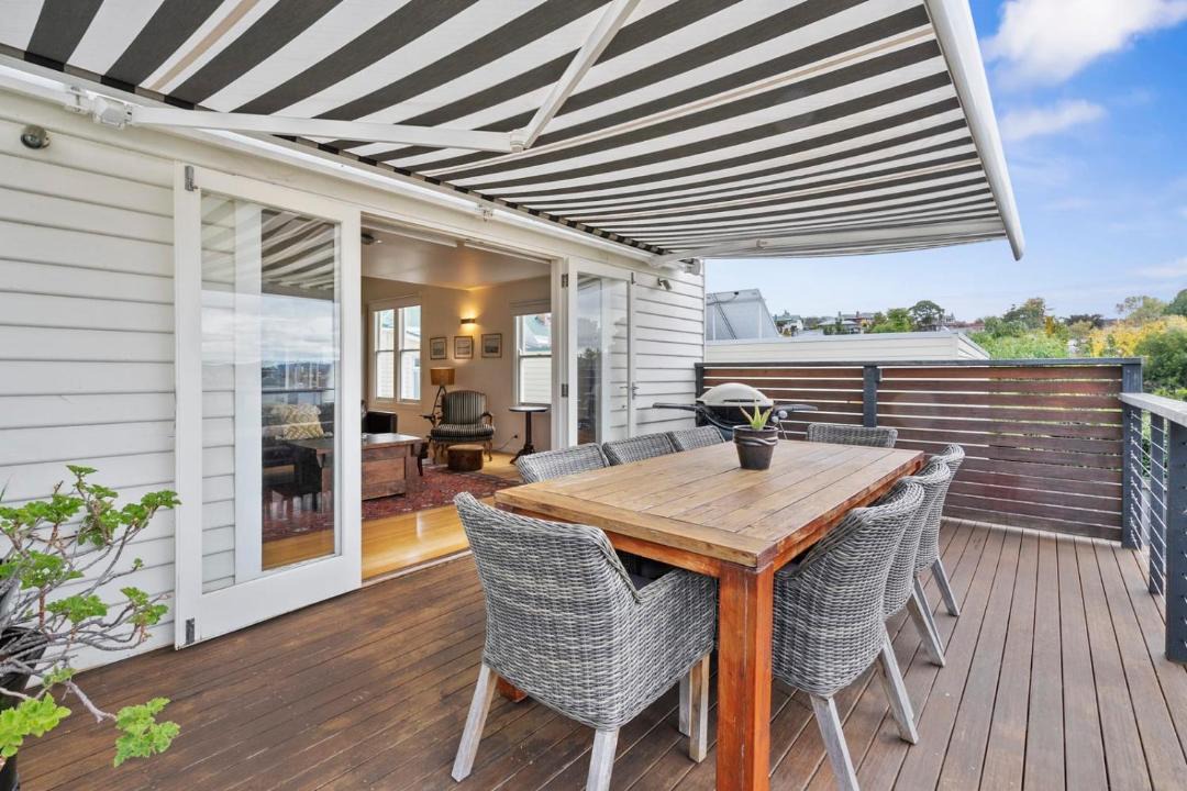 Photo of Patio Balcony in Sandy Bay