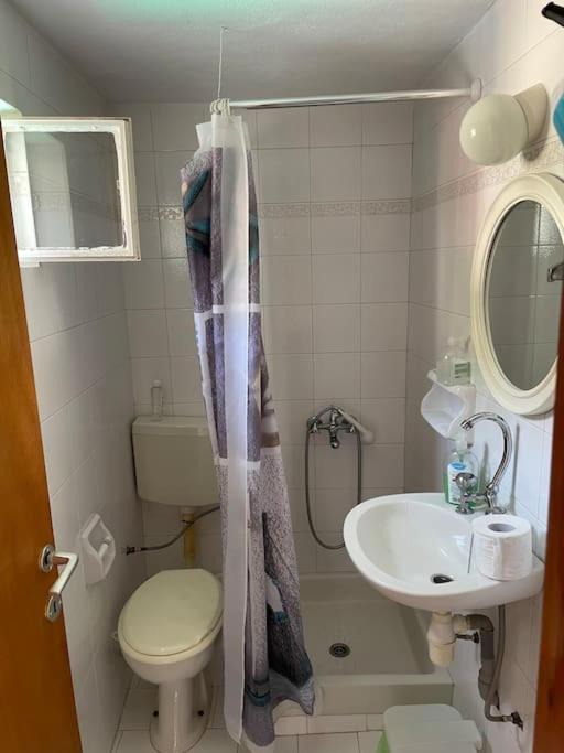 Photo of Bathroom in Trikeri