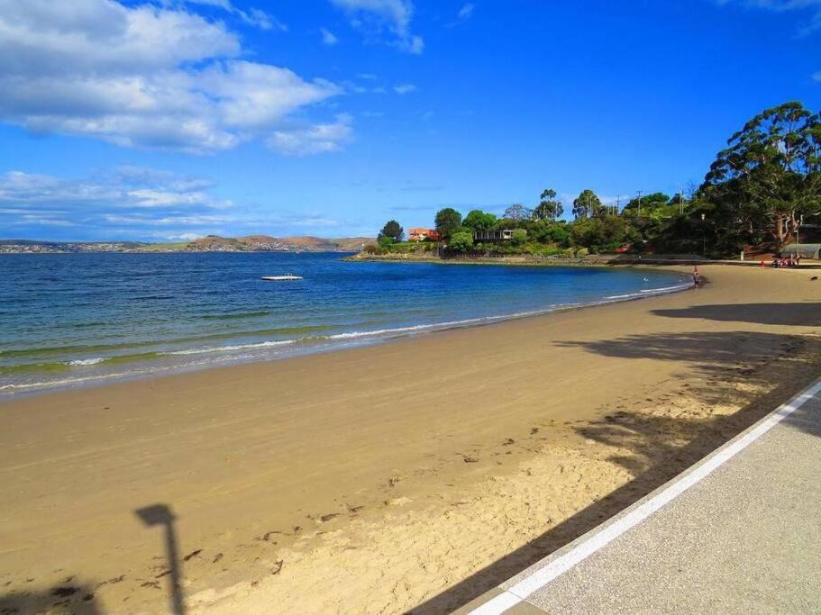 Photo of Others in Sandy Bay