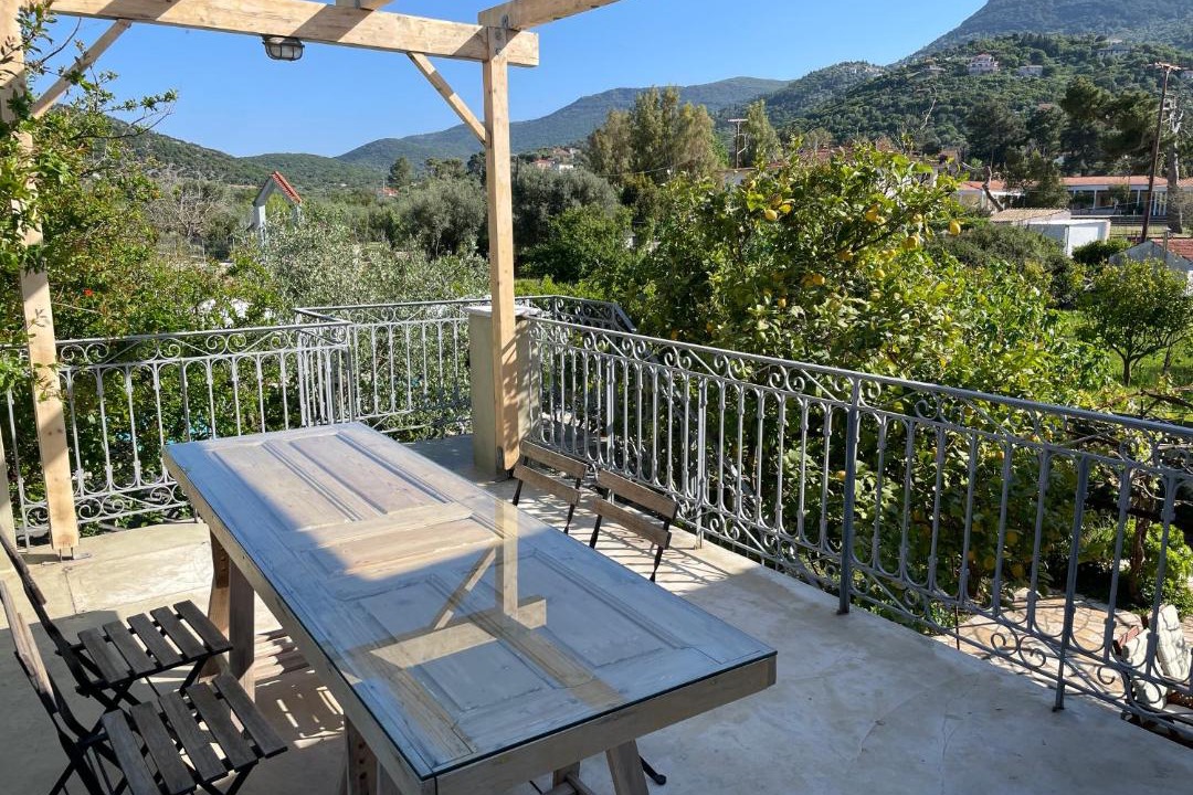 Photo of Patio Balcony in Vathy