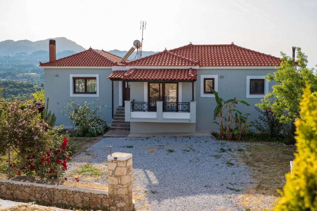 Photo of Buildings in Karlovassi