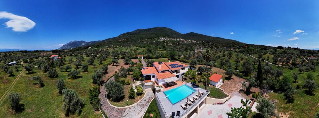 Photo of Outdoor in Nerotrivia