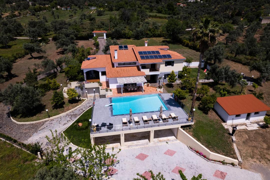 Photo of Outdoor in Nerotrivia
