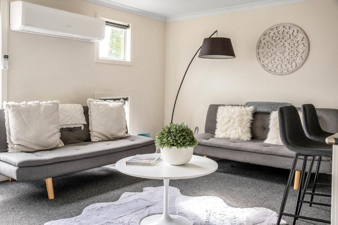 Photo of Livingroom in Ravenswood