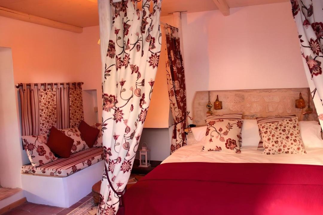 Photo of Bedroom in Milos