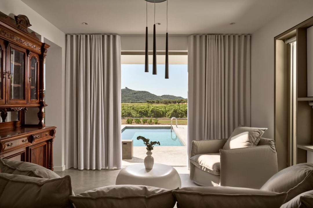 Photo of Others in Alikanas