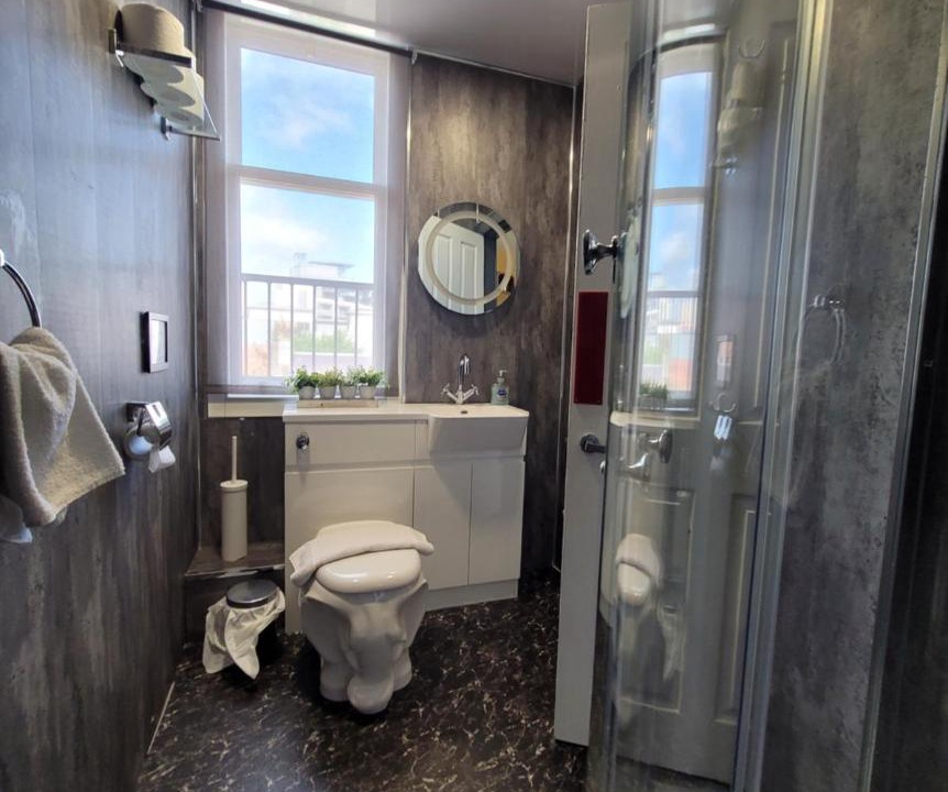 Photo of Bathroom in Tollcross