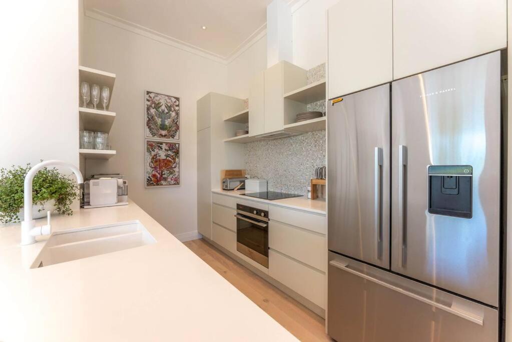 Photo of Kitchen in Onetangi