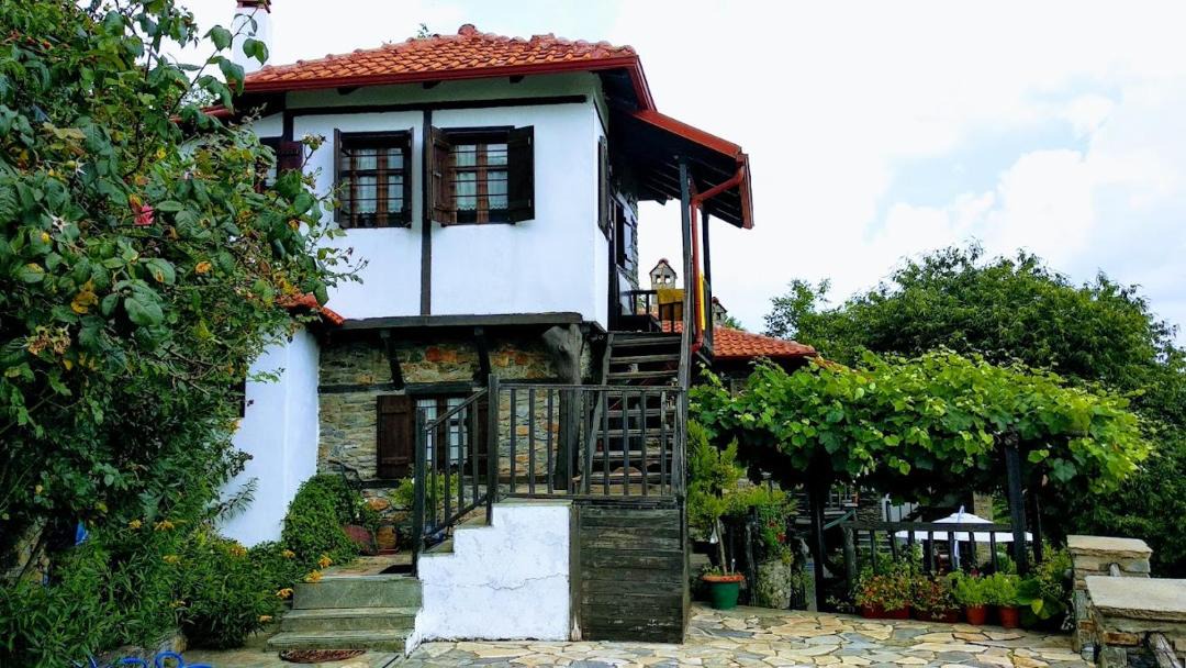 Photo of Buildings in Skotina