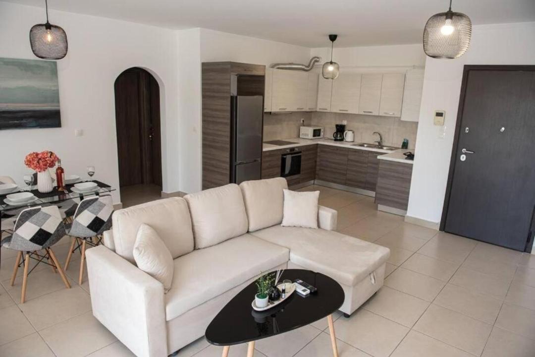 Photo of Livingroom in Keratsini-Drapetsona