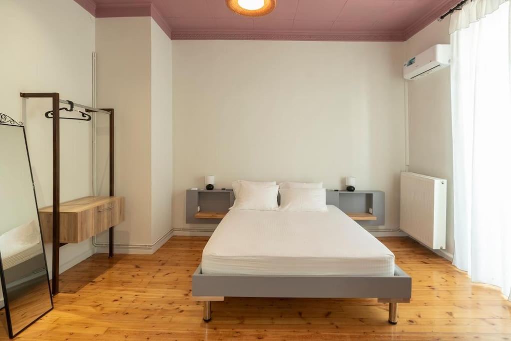 Photo of Bedroom in Peiraiki