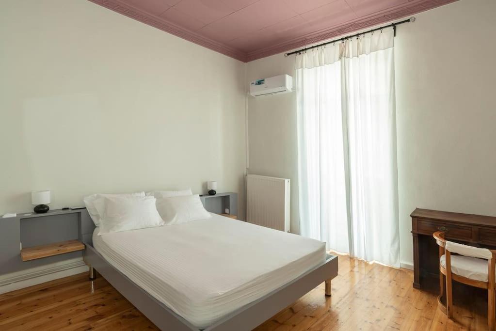 Photo of Bedroom in Peiraiki