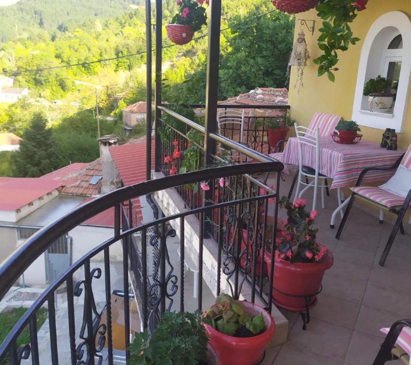 Photo of Patio Balcony in Pramanta