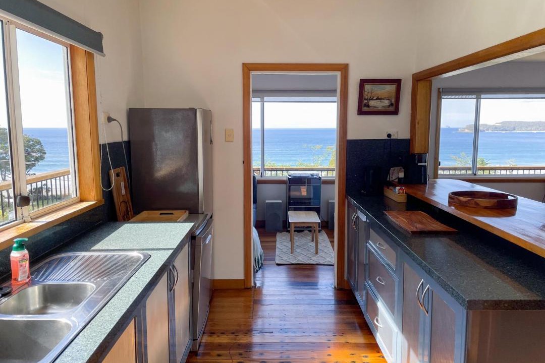 Photo of Kitchen in Eaglehawk Neck