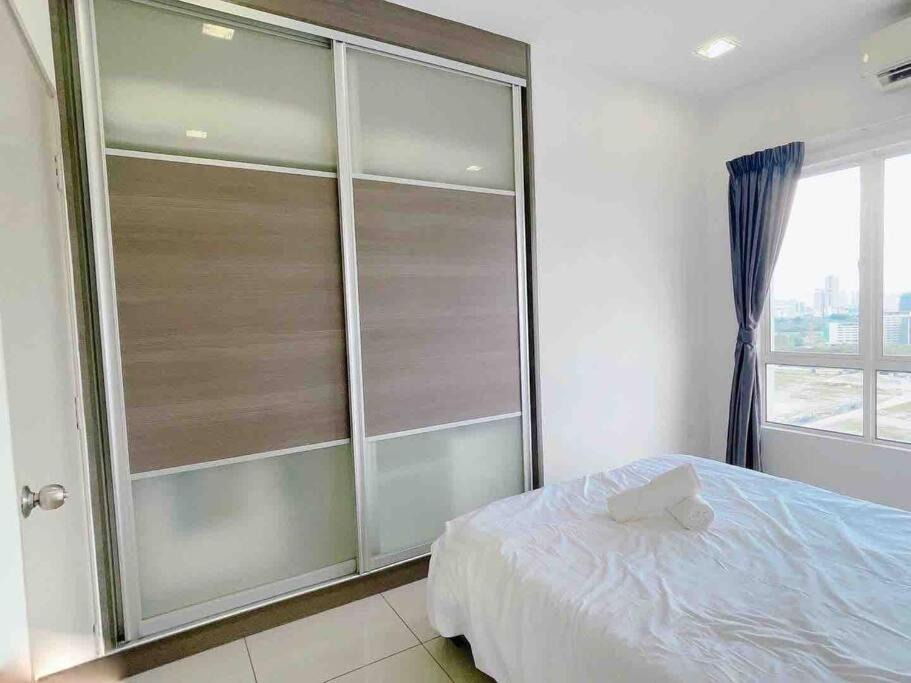 Photo of Bedroom in Taman Sri Endah