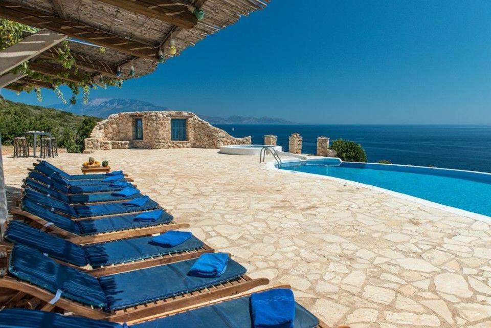Photo of Patio Balcony in Korithi