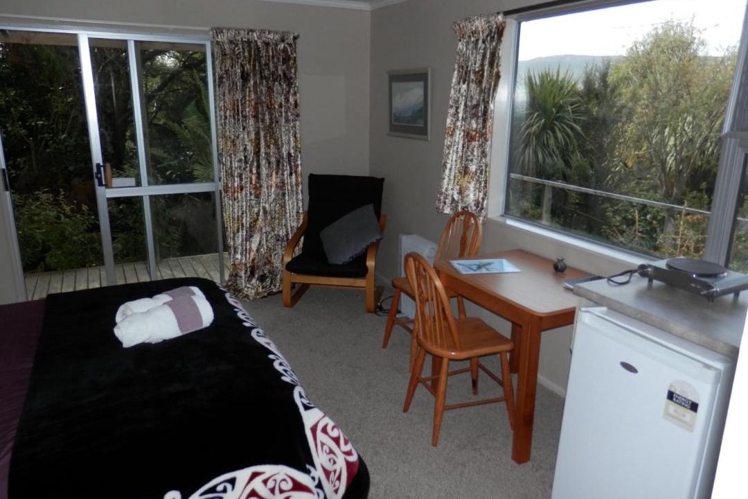 Photo of Livingroom in Papatowai