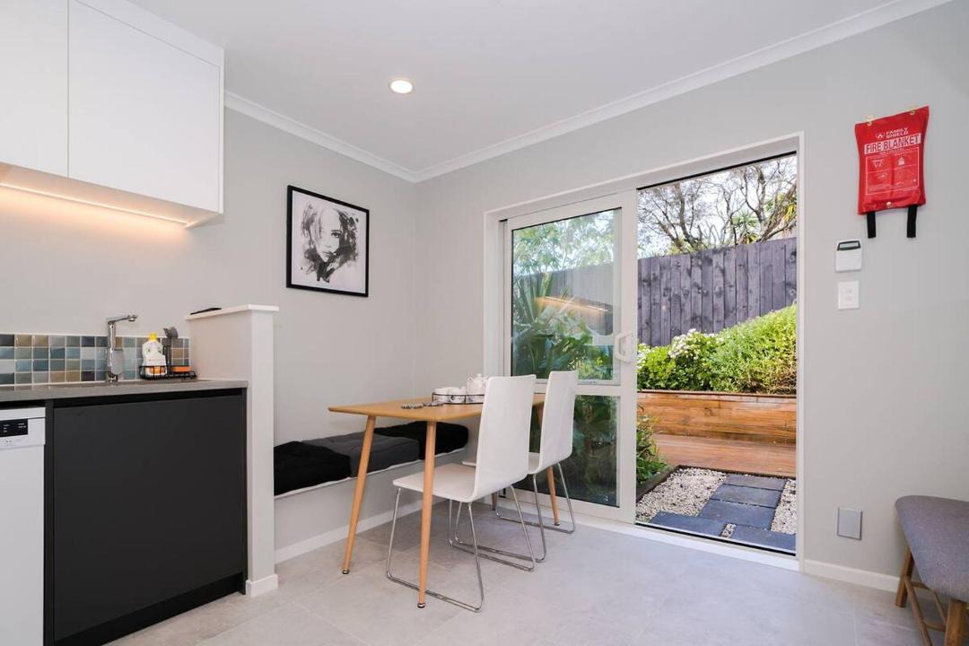 Photo of Livingroom in Rosedale