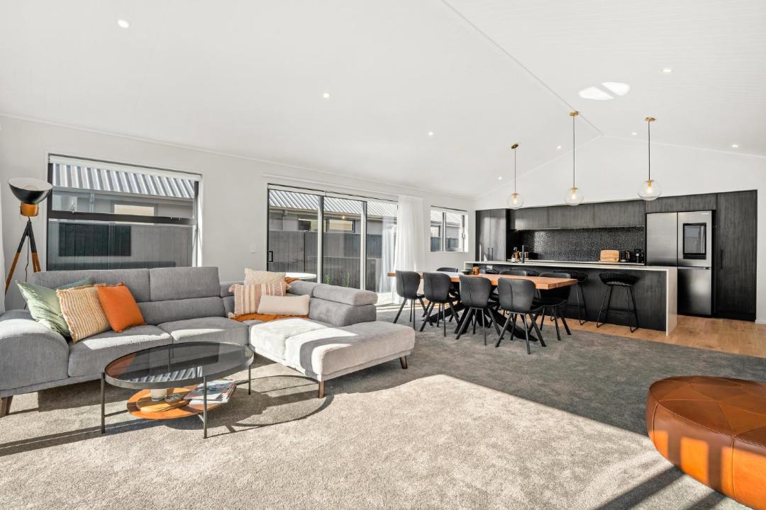 Photo of Livingroom in Lowburn