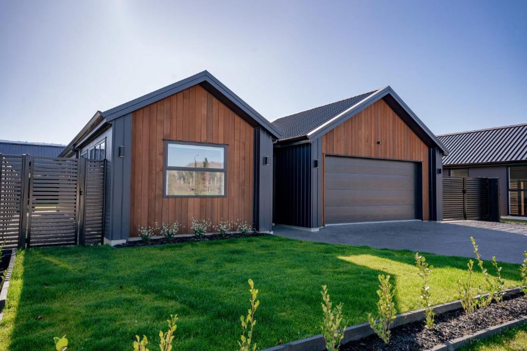 Photo of Buildings in Lowburn