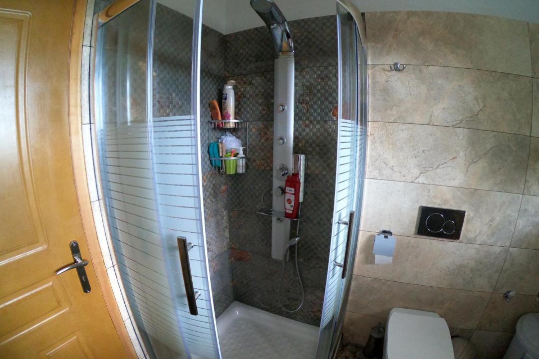 Photo of Others in Parisata