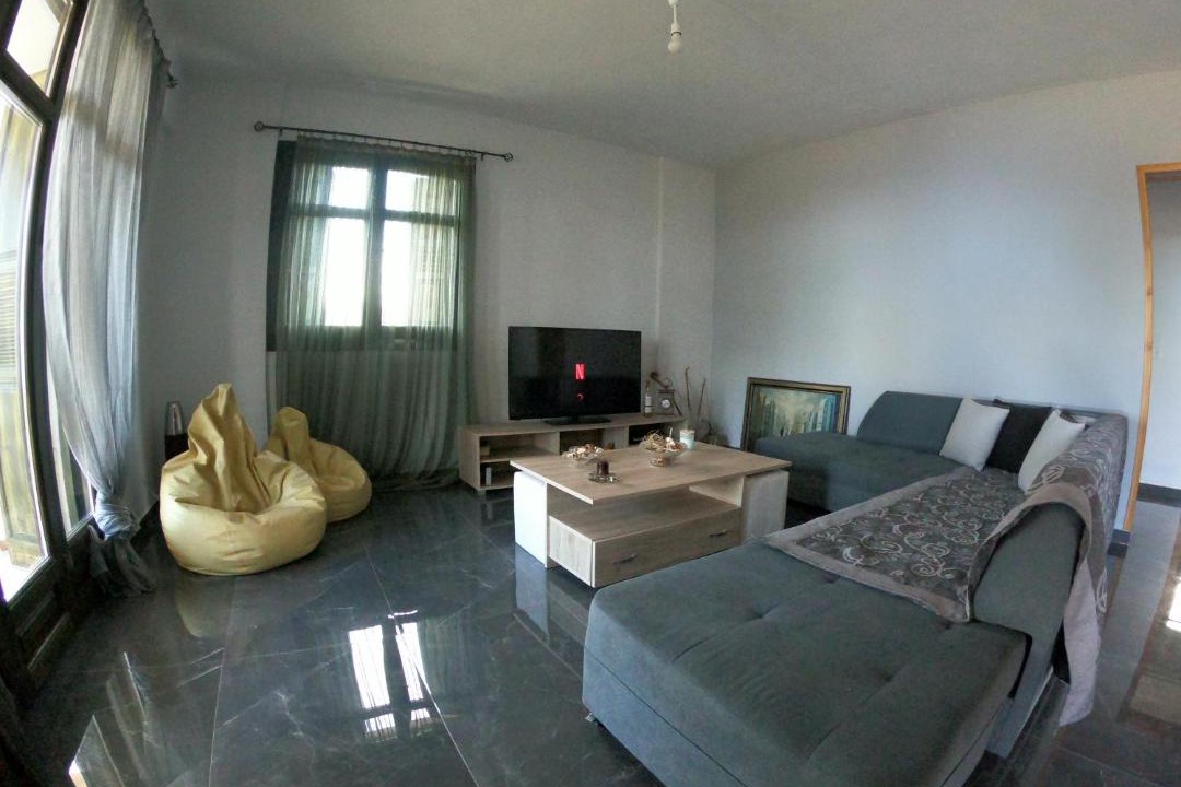 Photo of Others in Parisata