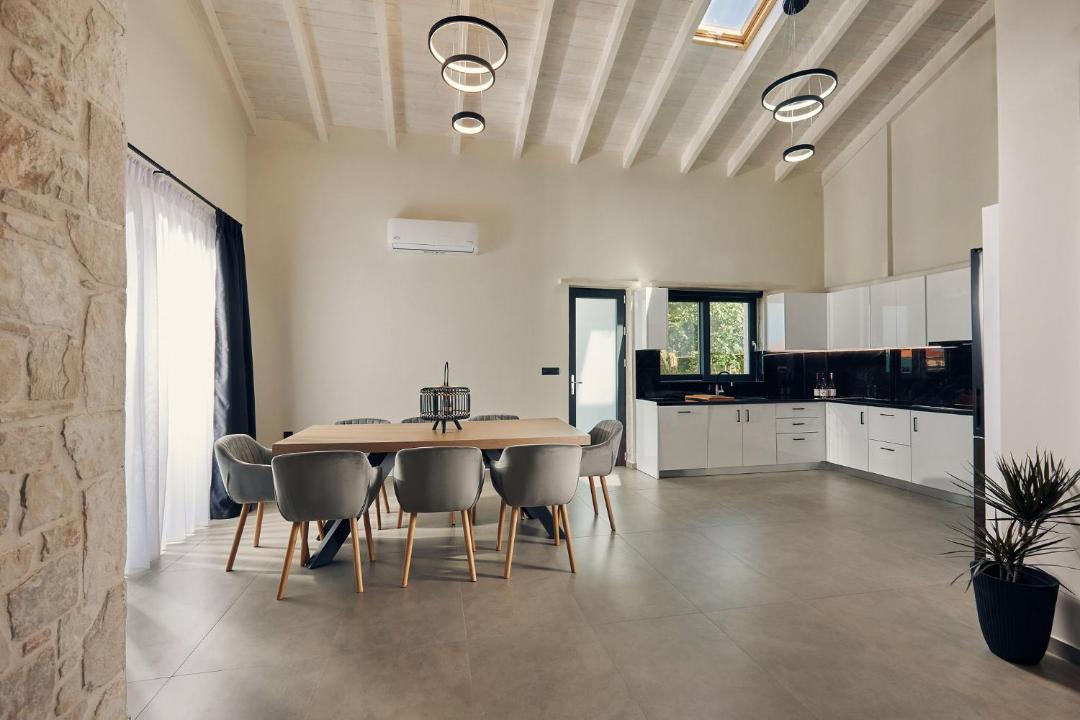 Photo of Livingroom in Elation
