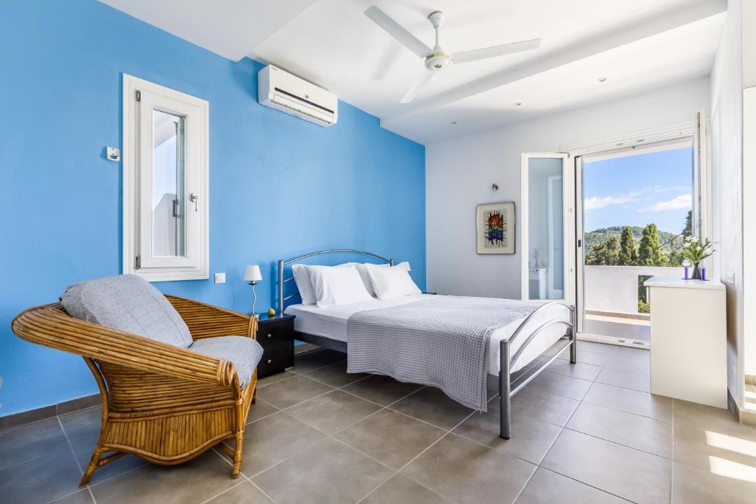 Photo of Bedroom in Glossa