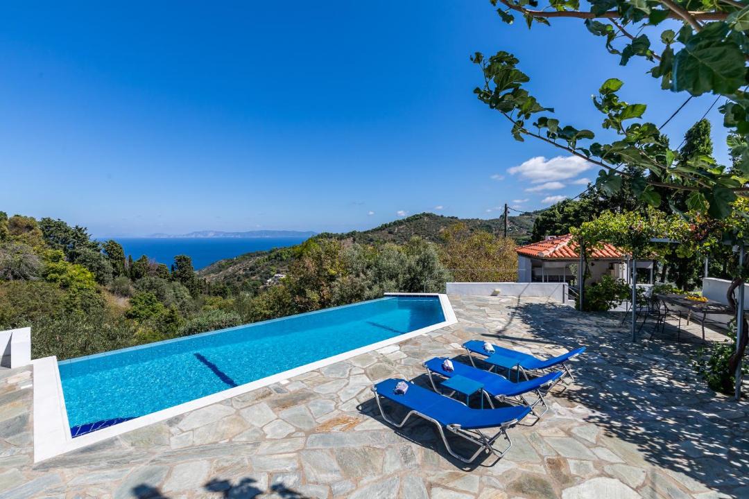Photo of Outdoor in Glossa