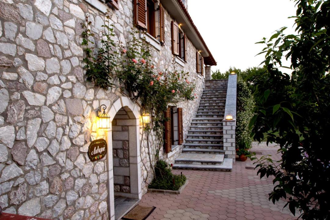Photo of Buildings in Sipiada