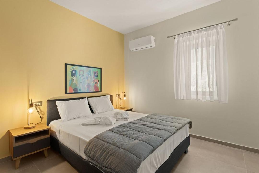 Photo of Bedroom in Lefktron