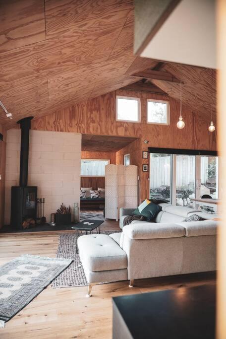 Photo of Livingroom in Alonnah