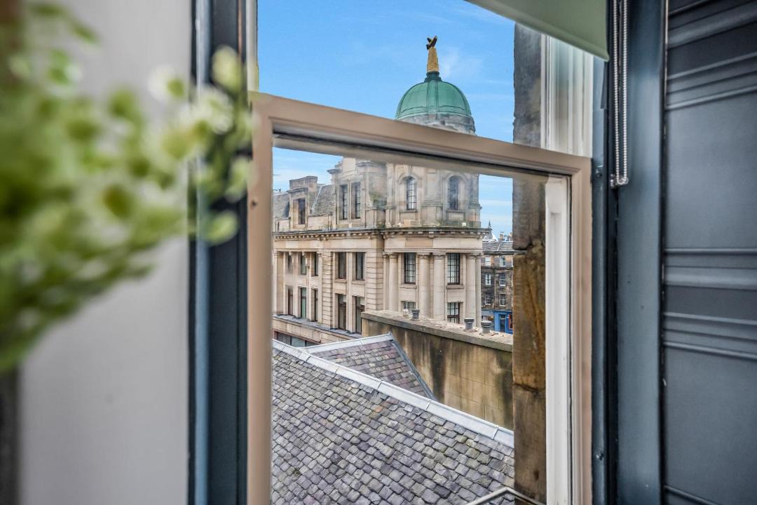 Photo of Patio Balcony in Tollcross