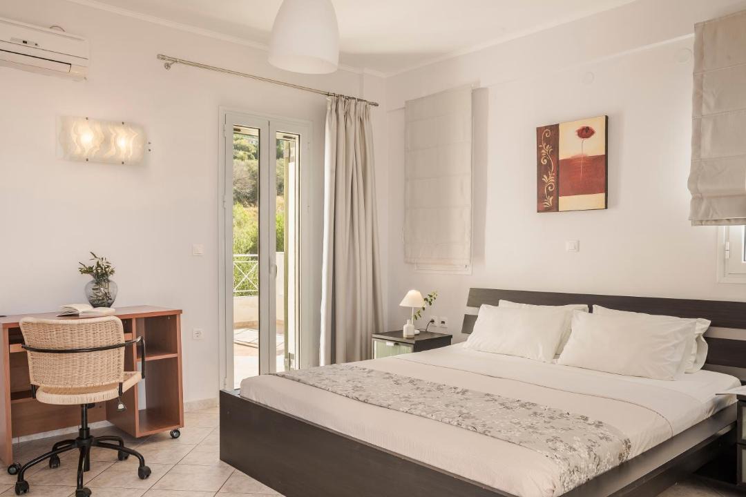 Photo of Bedroom in Mousata