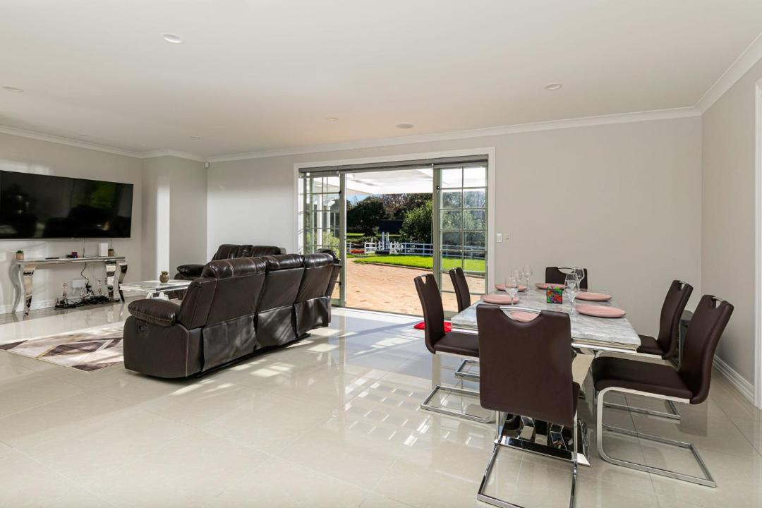 Photo of Livingroom in Papakura