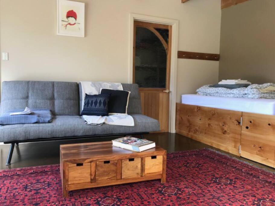 Photo of Livingroom in Simpsons Bay