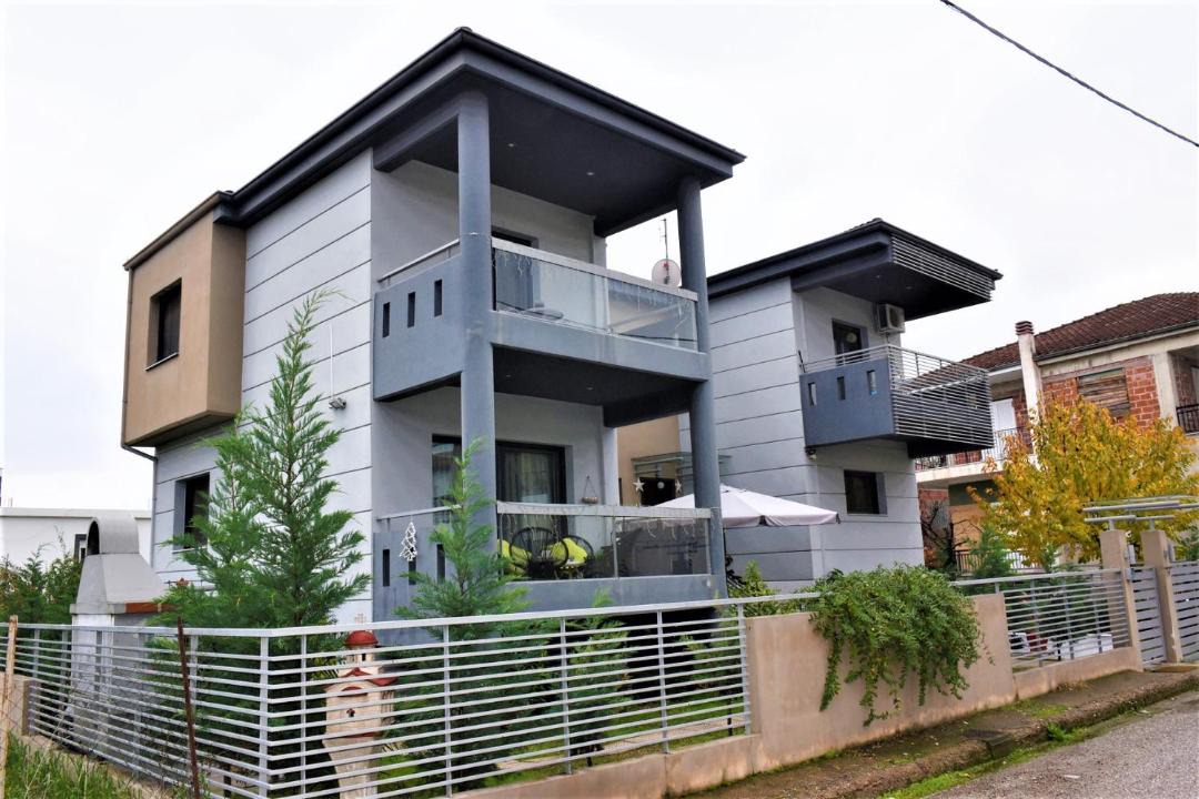 Photo of Buildings in Trikala