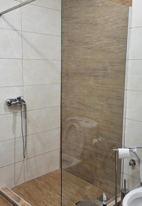Photo of Bathroom in Drama