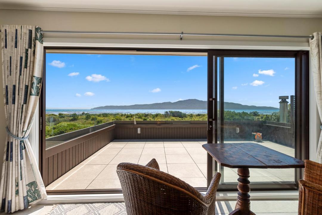 Photo of Patio Balcony in Paraparaumu Beach