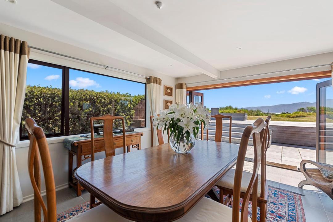 Photo of Patio Balcony in Paraparaumu Beach