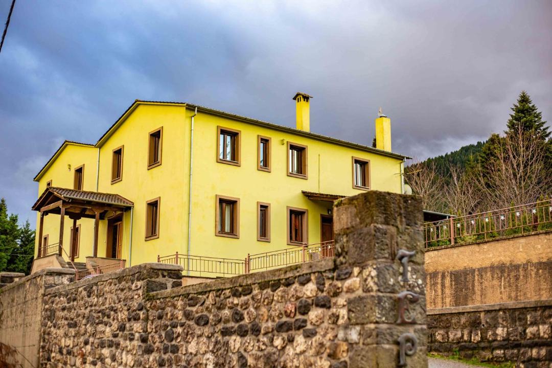 Photo of Buildings in Tsopela