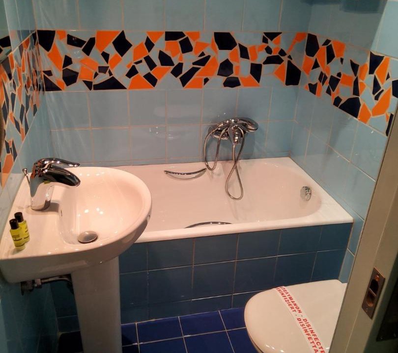 Photo of Bathroom in Skaramangas