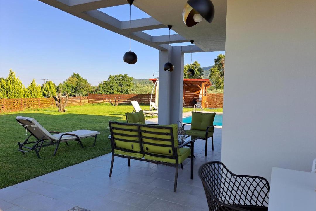 Photo of Patio Balcony in Skotina